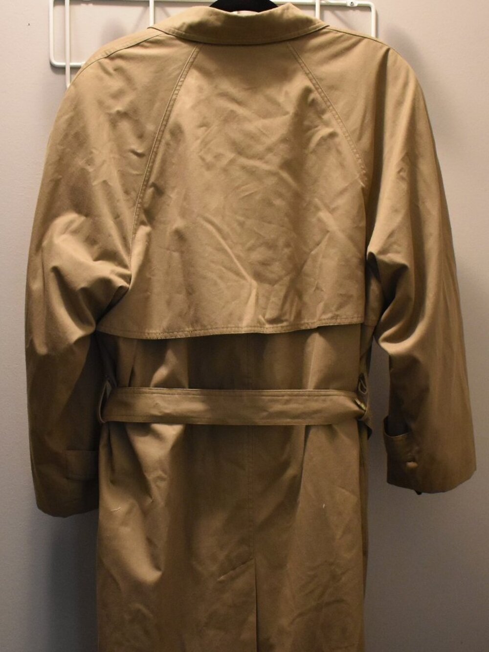 London Fog Limited Edition Double Brested Trench Coat - Picture 2 of 5